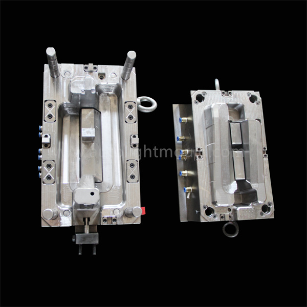 Car Center Panel Mold Made From Younger Mold Factory Ready for Delivery